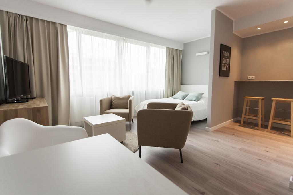 Silver Apartments Wroclaw Room photo